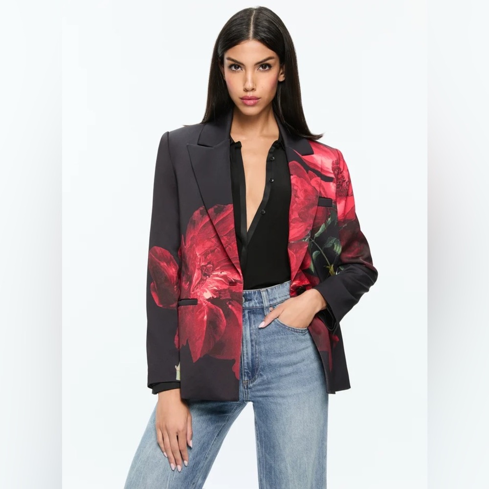 $595 Alice and Olivia
Silas Blazer size 8
